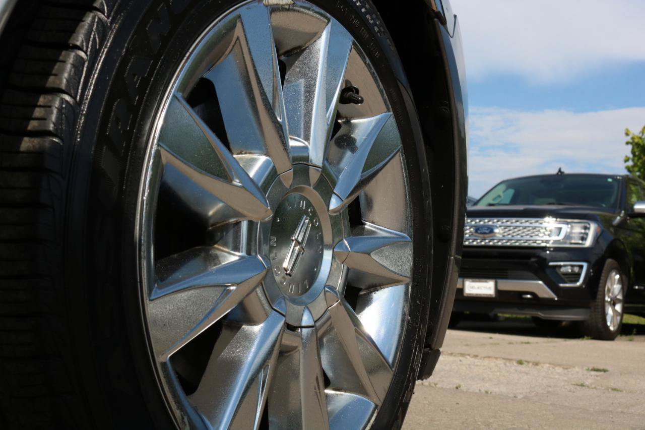 Used 2011 Lincoln MKZ FWD image 7