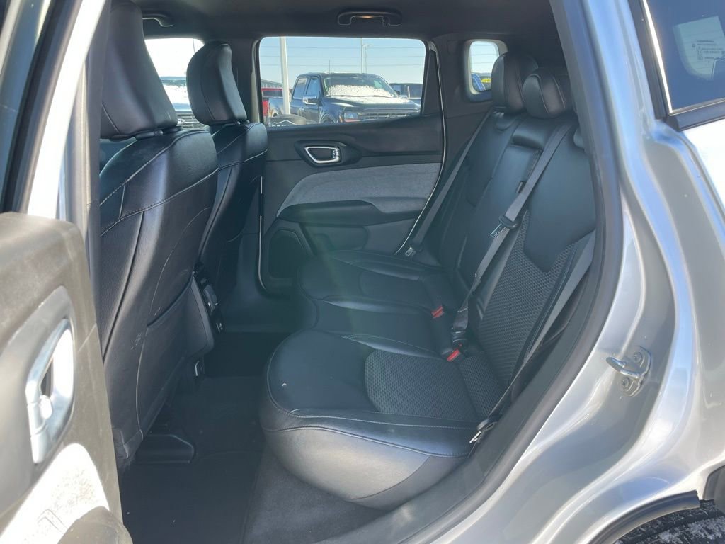 Used 2024 Jeep Compass Latitude image 8