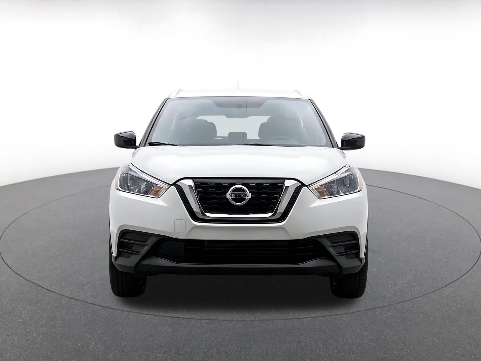 Used 2026 Nissan Kicks SV w/ Cold Weather Package AWD/4WD image 2