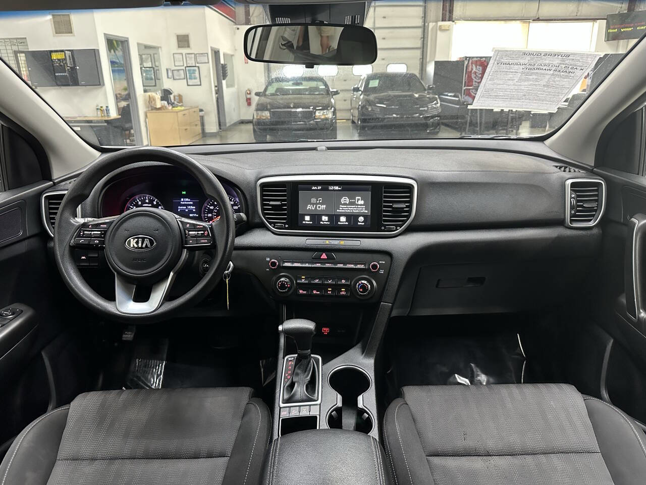 Used 2020 Kia Sportage LX image 18