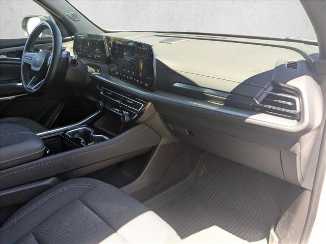 Used 2024 Chevrolet Traverse LT w/ Enhanced Driving Package FWD image 21