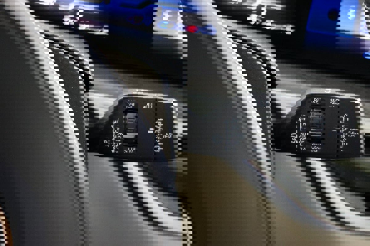 Used 2023 BMW X7 xDrive40i w/ M Sport Package image 27