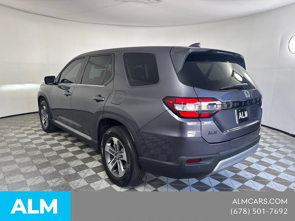Used 2025 Honda Pilot EX-L image 8