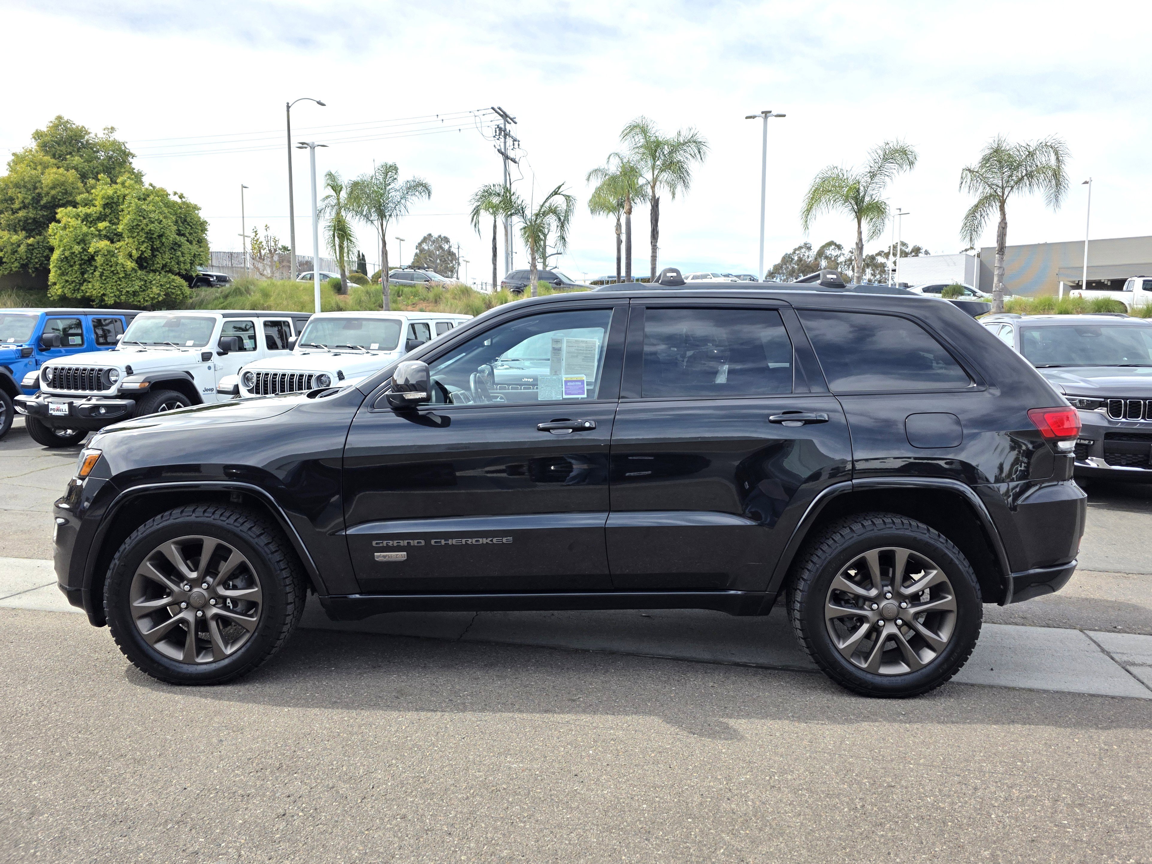 Used 2016 Jeep Grand Cherokee Limited 75th Anniversary image 2