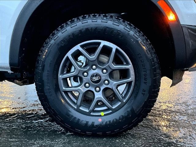 New 2025 Ford Ranger XLT w/ Technology Package AWD/4WD image 13