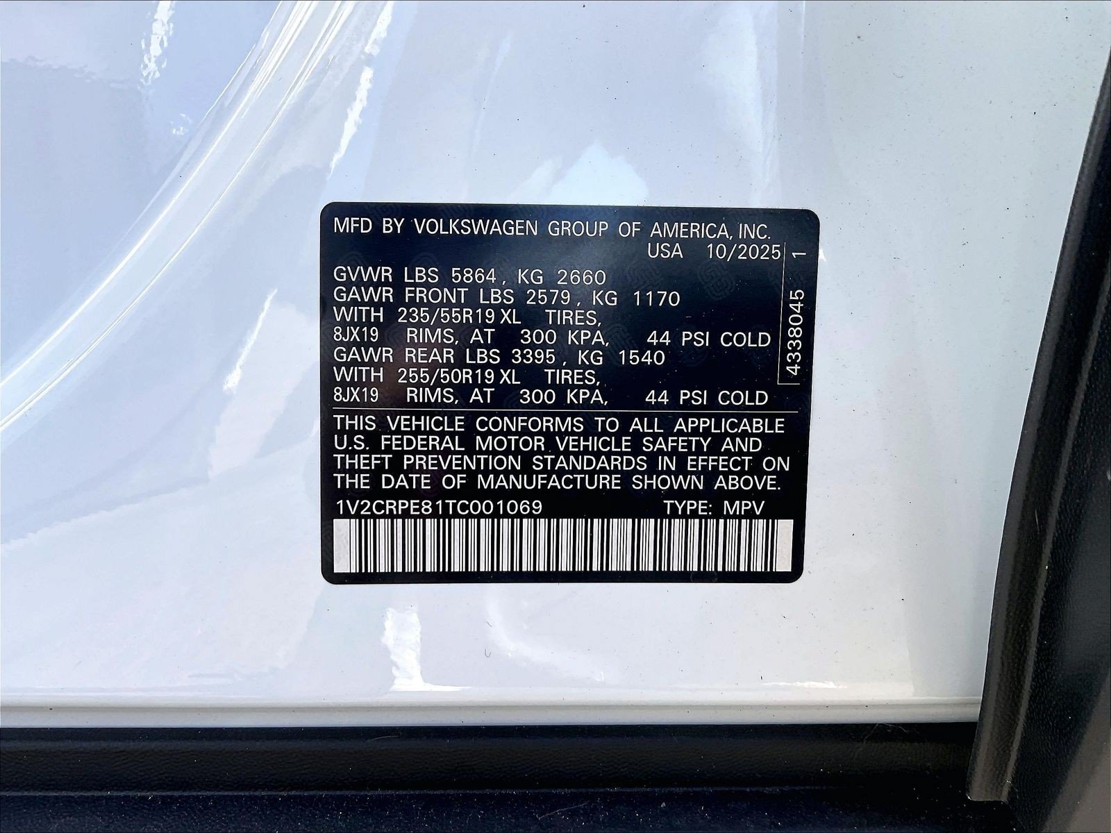 New 2026 Volkswagen ID.4 Pro RWD image 11