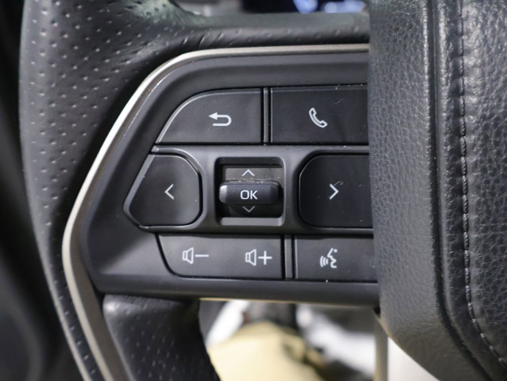 Used 2025 Toyota 4Runner TRD Off-Road image 34
