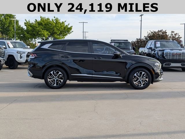 Used 2023 Kia Sportage EX image 4