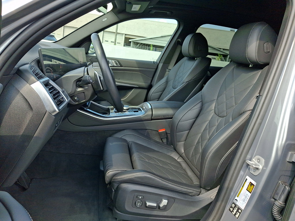 Used 2026 BMW X5 xDrive40i AWD/4WD image 24
