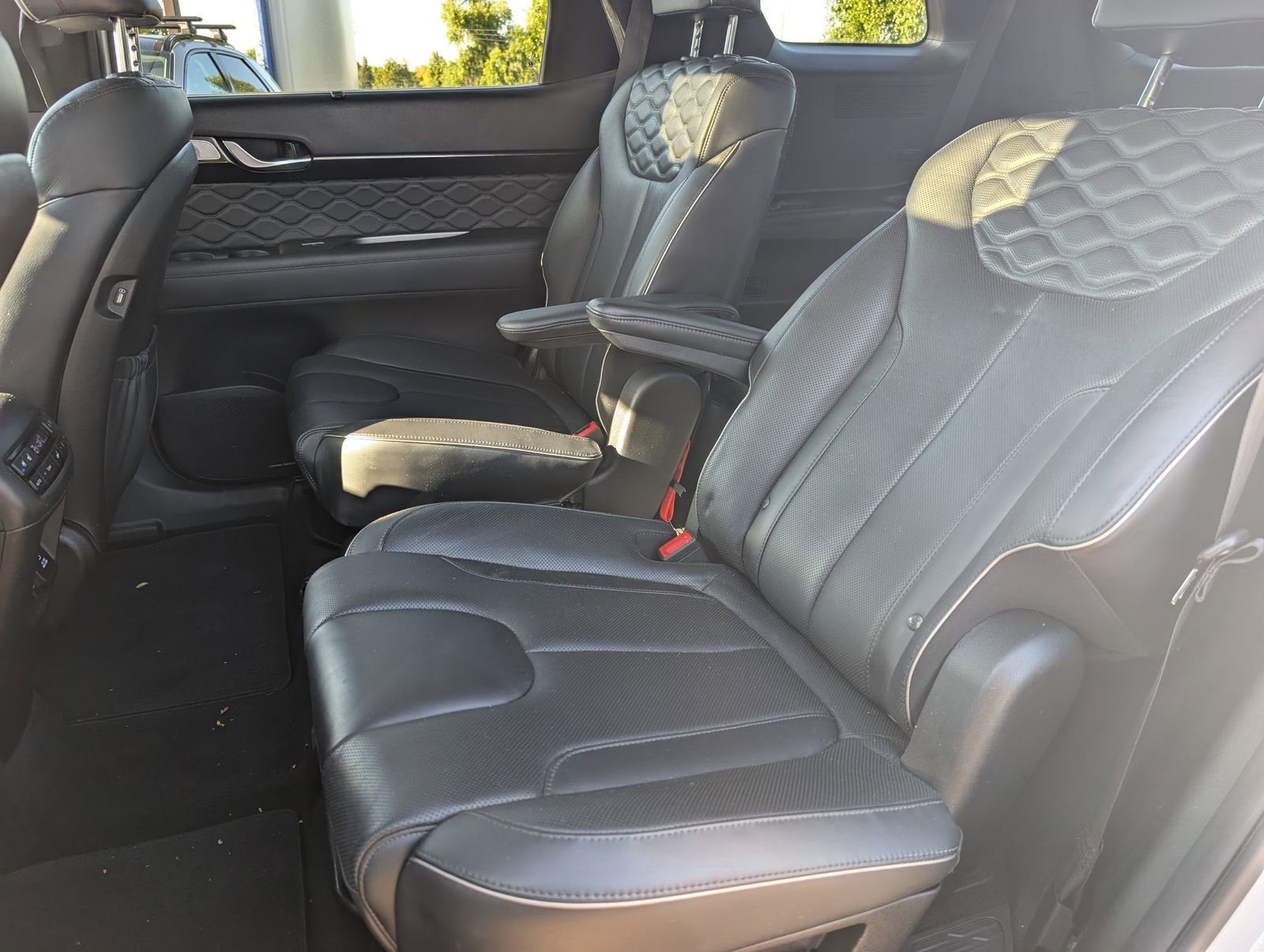Used 2020 Hyundai Palisade Limited image 12