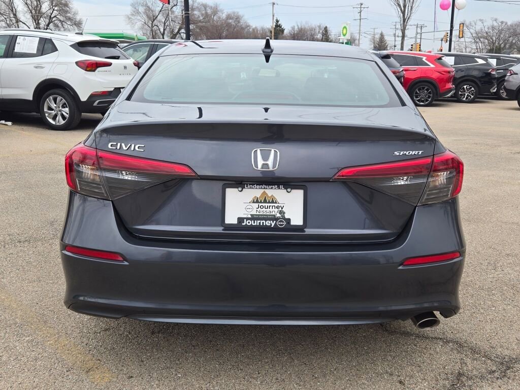 Used 2024 Honda Civic Sport image 10