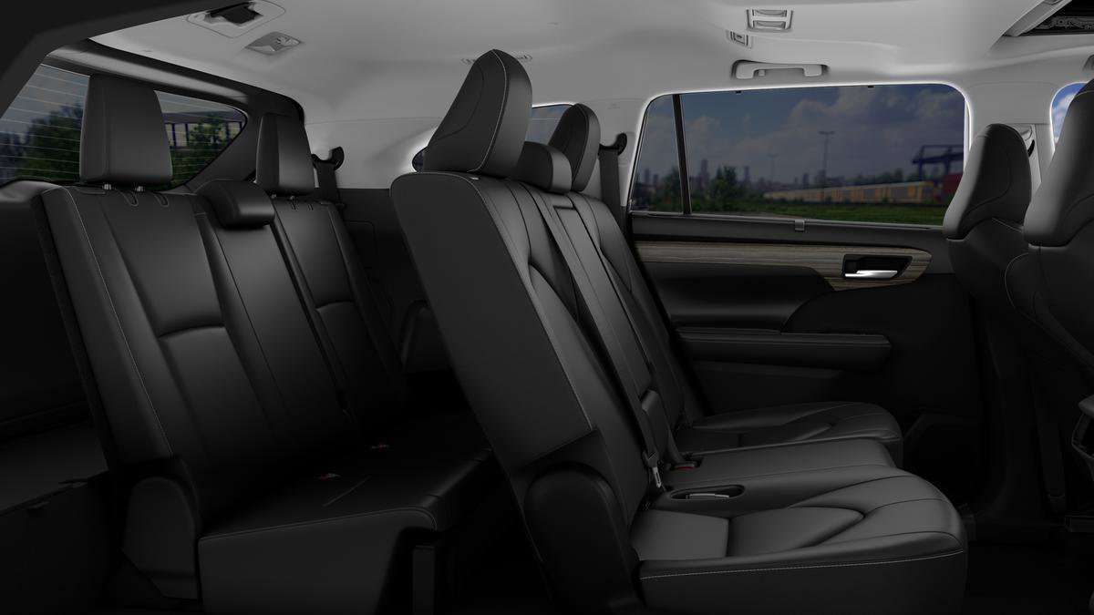 New 2026 Toyota Highlander Limited image 21
