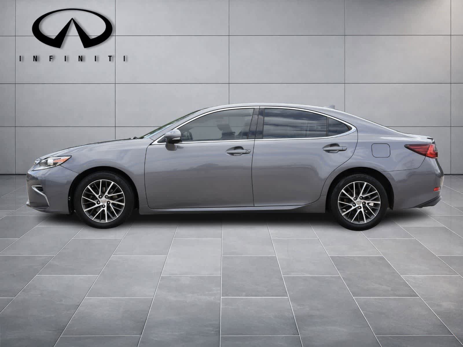 Used 2017 Lexus ES 350 FWD image 4