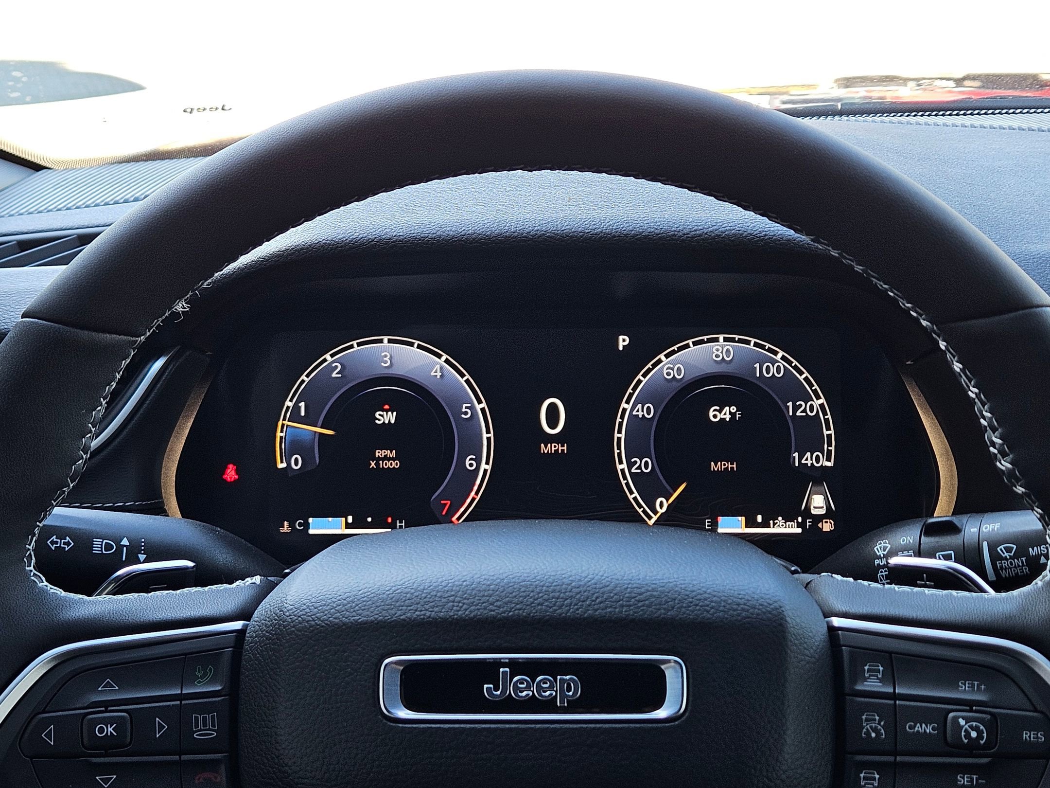 Used 2025 Jeep Grand Cherokee Laredo X w/ Luxury Tech Group I image 17