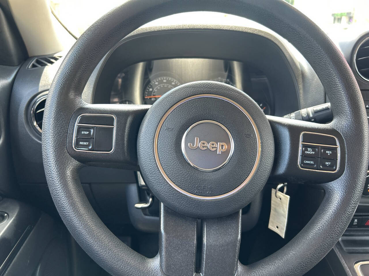 Used 2017 Jeep Patriot Sport w/ Power Value Group AWD/4WD image 32