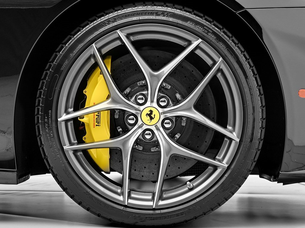 Certified 2014 Ferrari F12 Berlinetta image 30