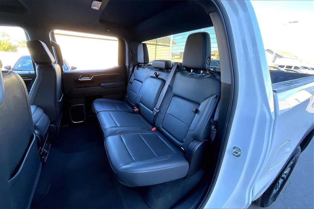 Used 2025 GMC Sierra 1500 SLT image 25