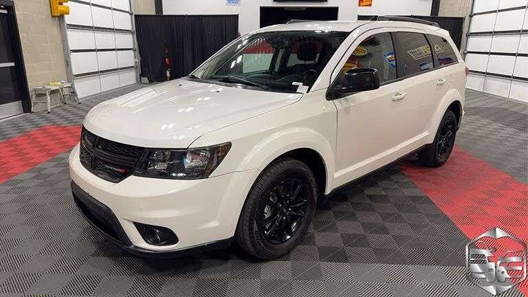 Used 2019 Dodge Journey SE w/ Connectivity Group