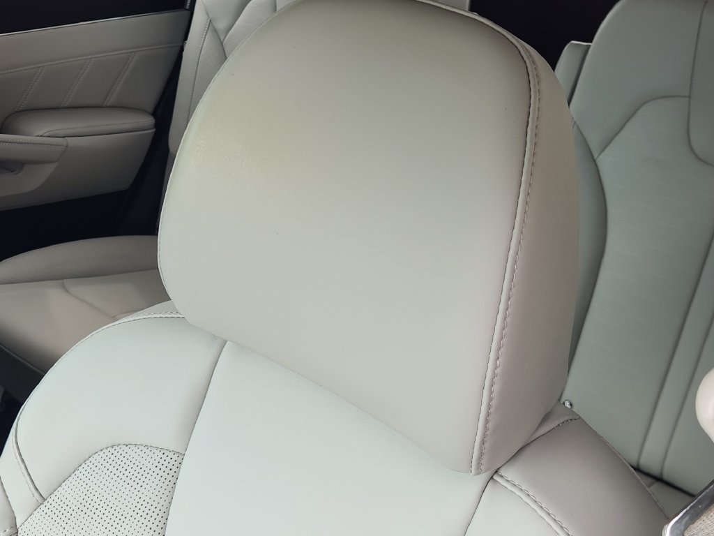 Used 2024 Kia Sorento SX FWD image 24