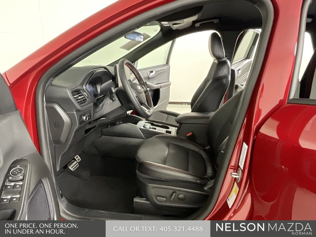 Used 2024 Ford Escape ST-Line w/ Tech Pack #1 image 11