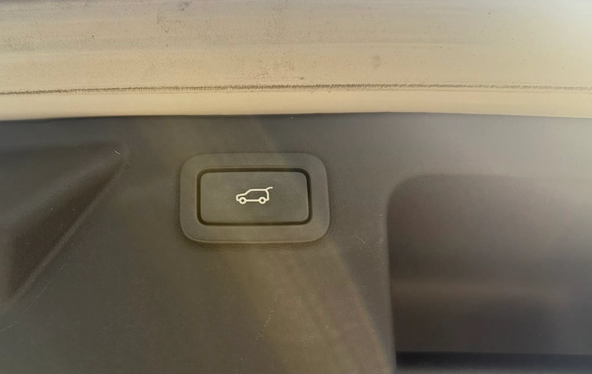 Used 2016 Land Rover Discovery Sport HSE AWD/4WD image 49