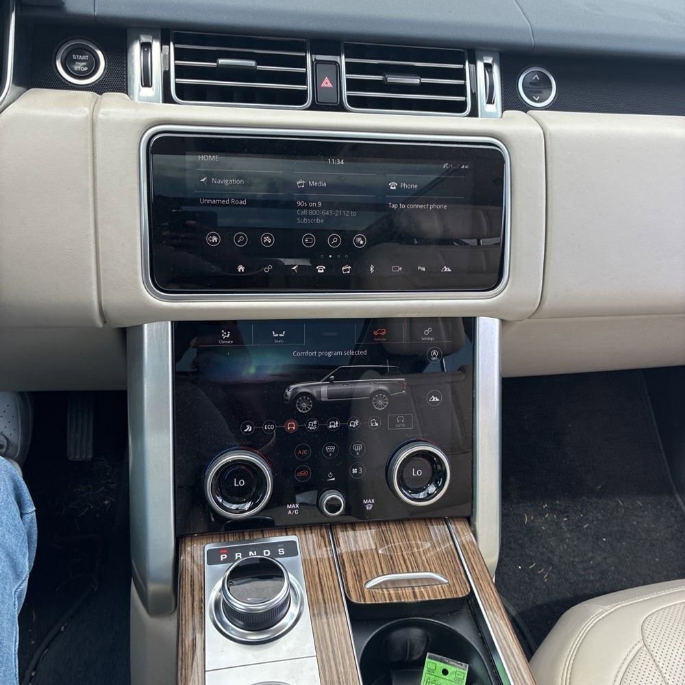 Used 2019 Land Rover Range Rover Supercharged image 9