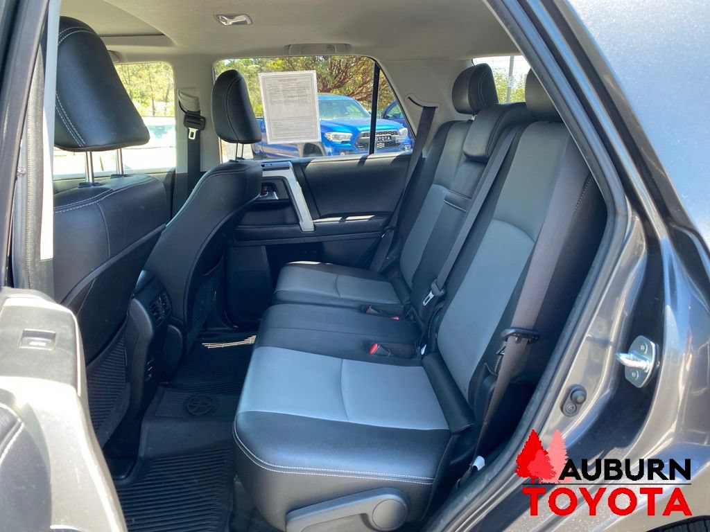 Used 2018 Toyota 4Runner SR5 Premium AWD/4WD image 29