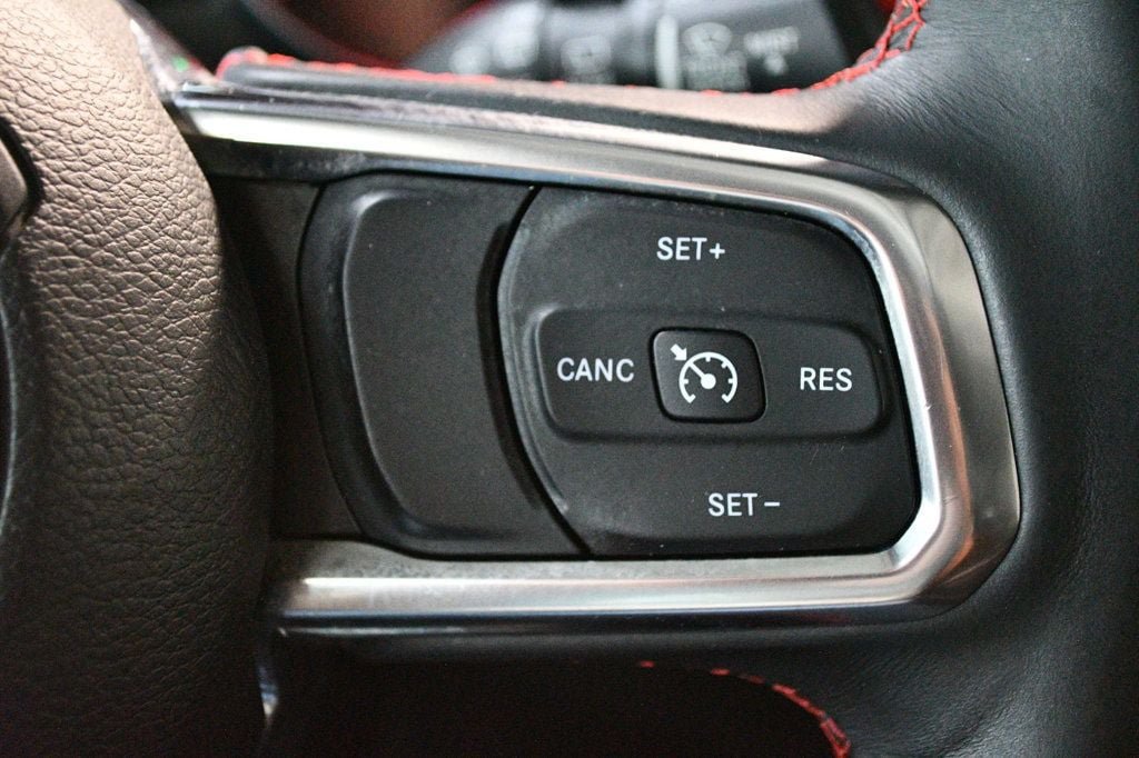 Used 2018 Jeep Wrangler Unlimited Rubicon AWD/4WD image 44