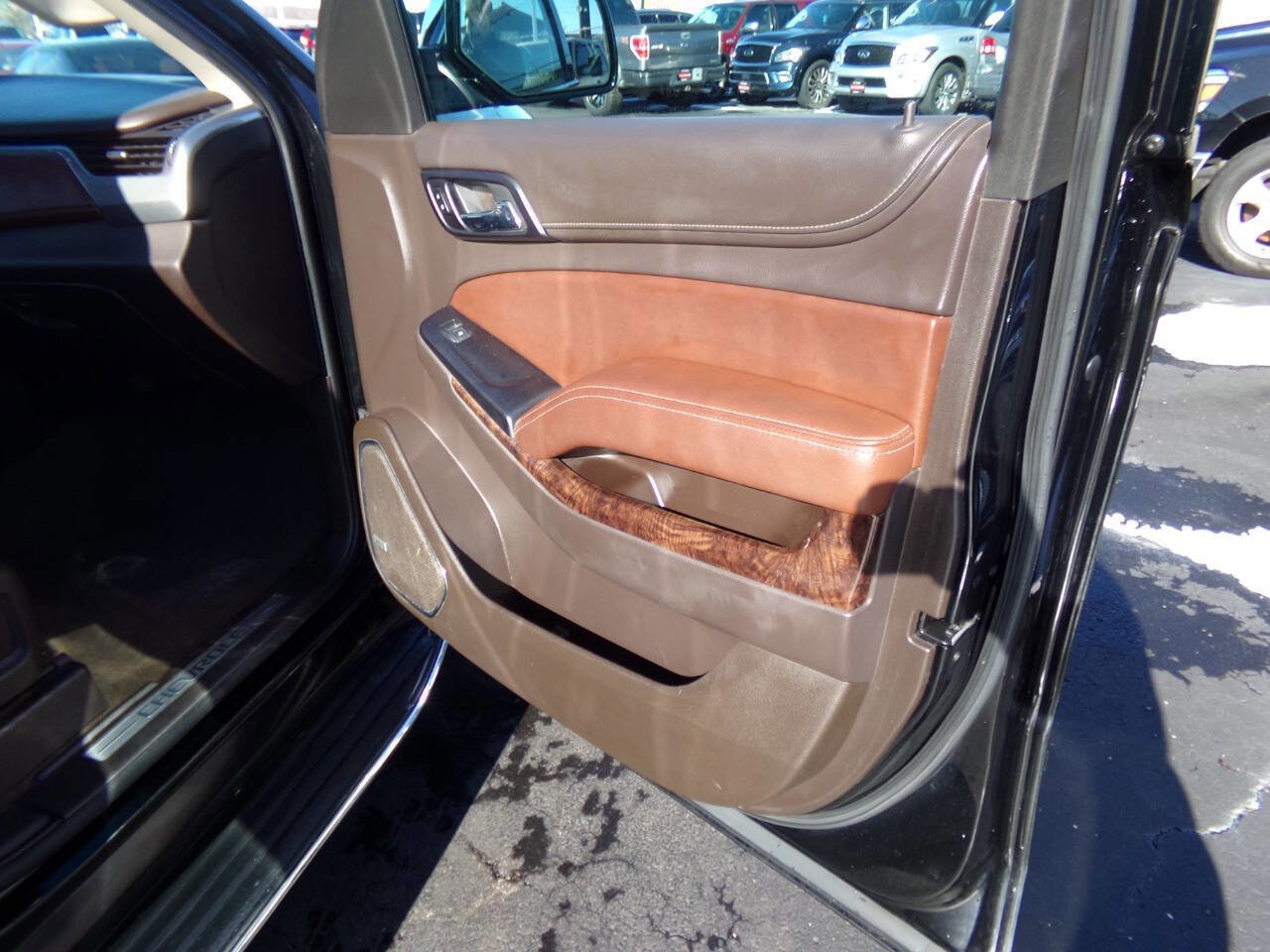 Used 2015 Chevrolet Tahoe LTZ image 29