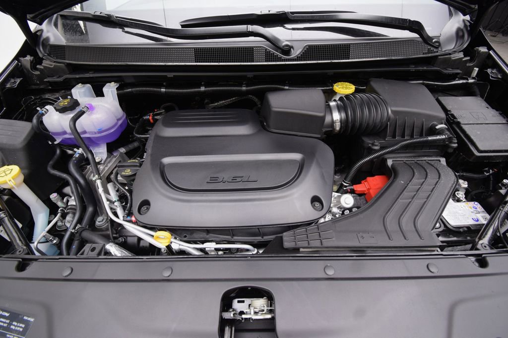 New 2026 Chrysler Pacifica Pinnacle w/ Trailer Tow Group image 17