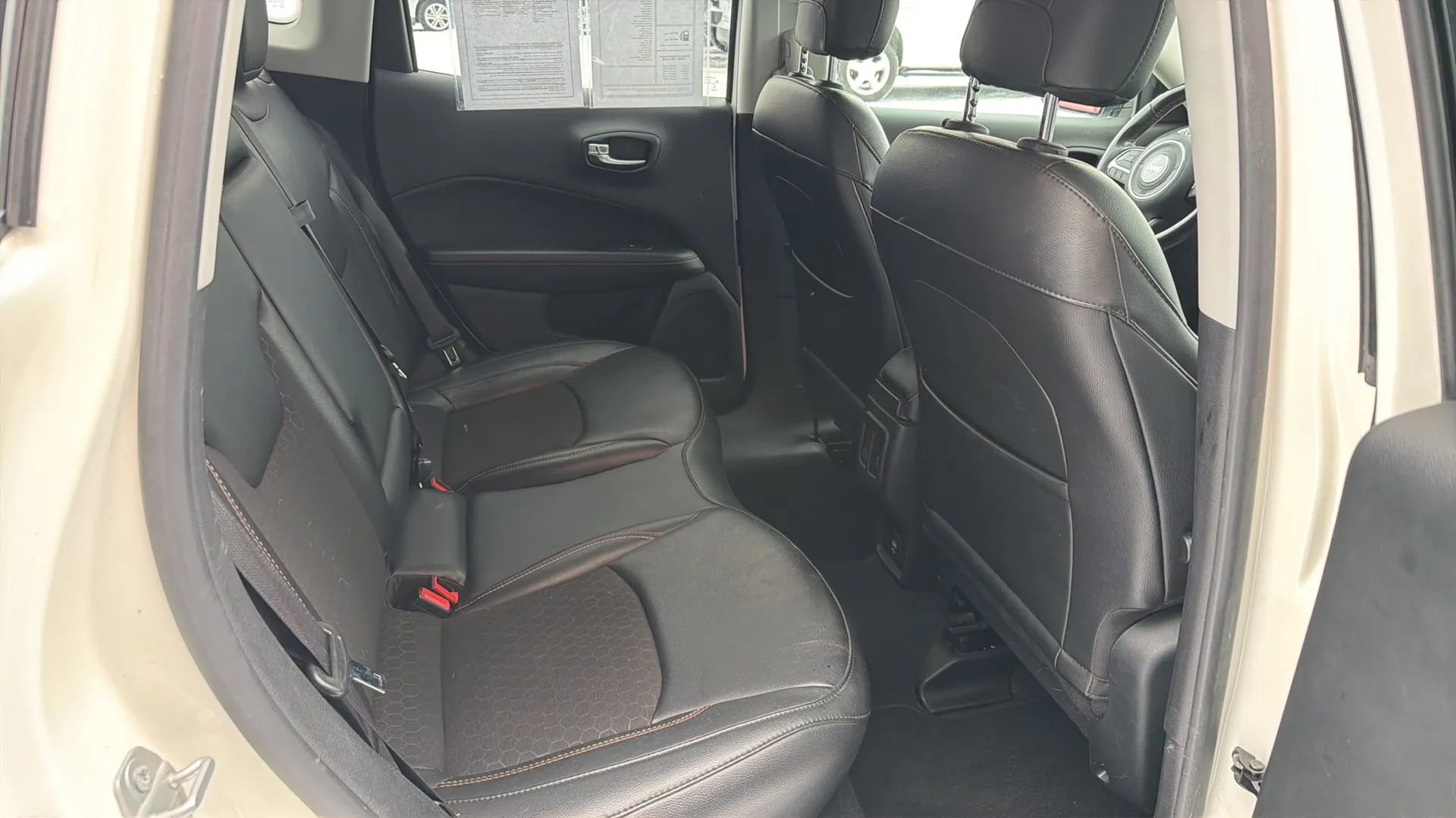 Used 2020 Jeep Compass Latitude image 14