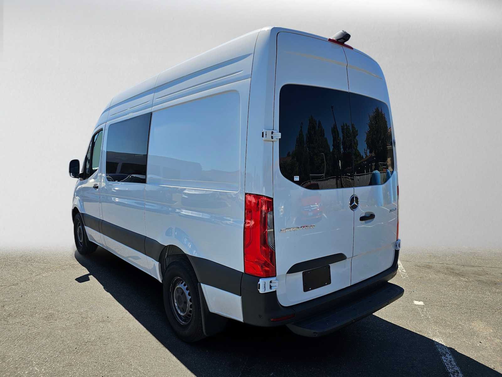 Used 2026 Mercedes-Benz Sprinter 2500 image 5