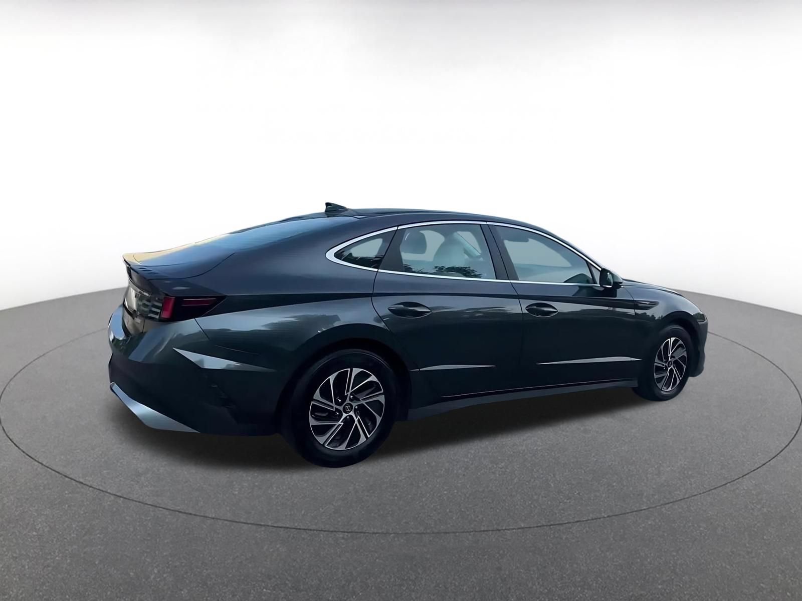 Used 2026 Hyundai Sonata Blue FWD image 15