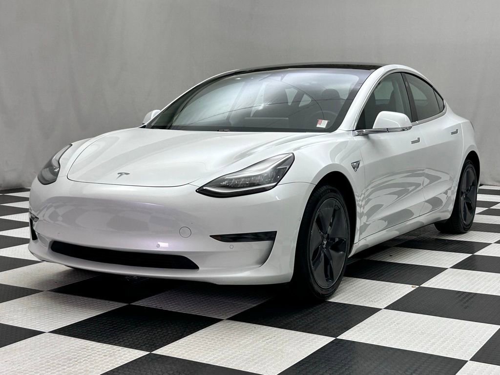 Used 2020 Tesla Model 3 Standard Range Plus image 4