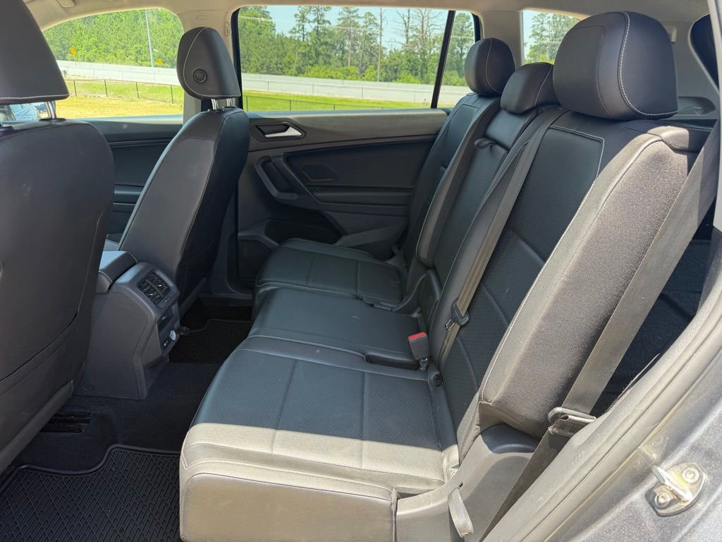 Used 2021 Volkswagen Tiguan SE AWD/4WD image 10