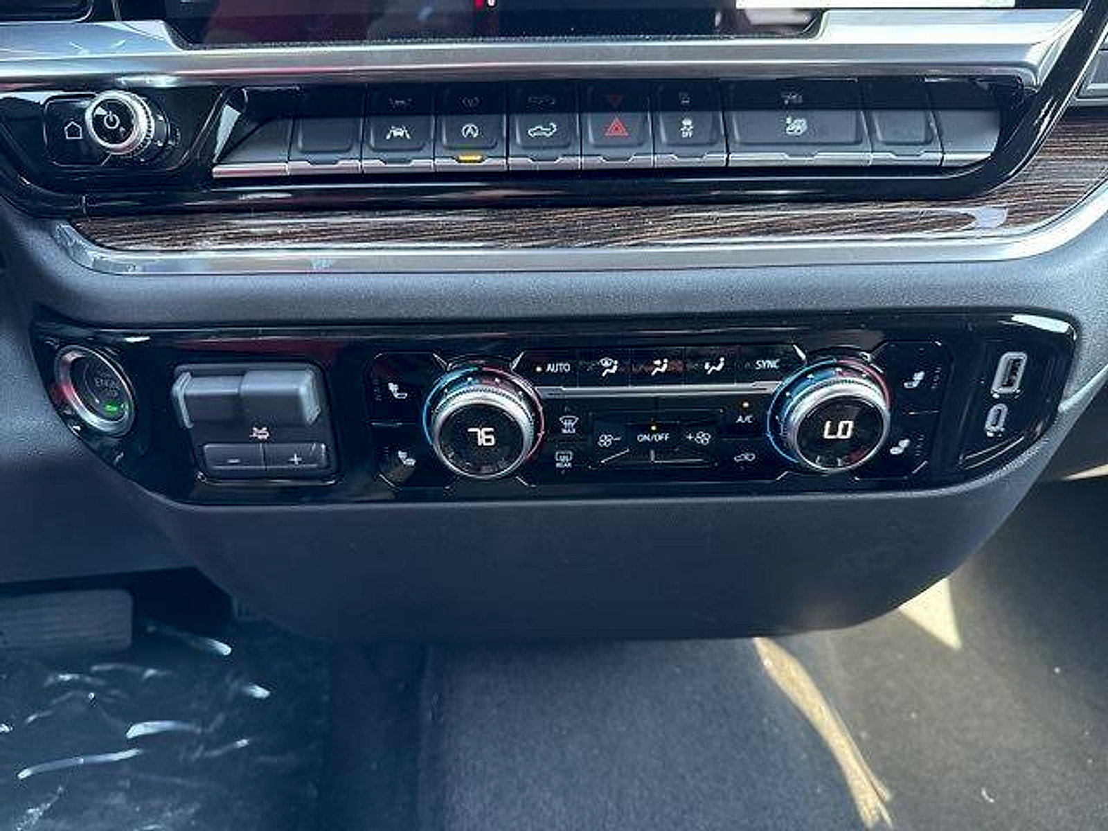 New 2025 GMC Sierra 1500 Elevation AWD/4WD image 22