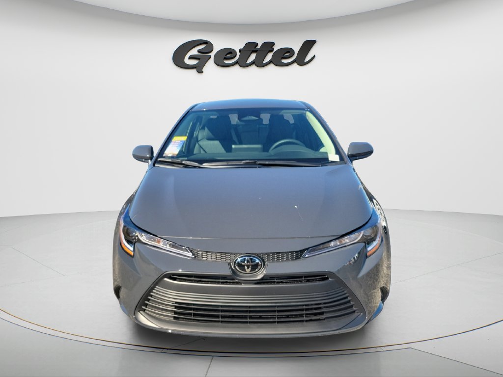 New 2027 Toyota Corolla LE FWD image 2
