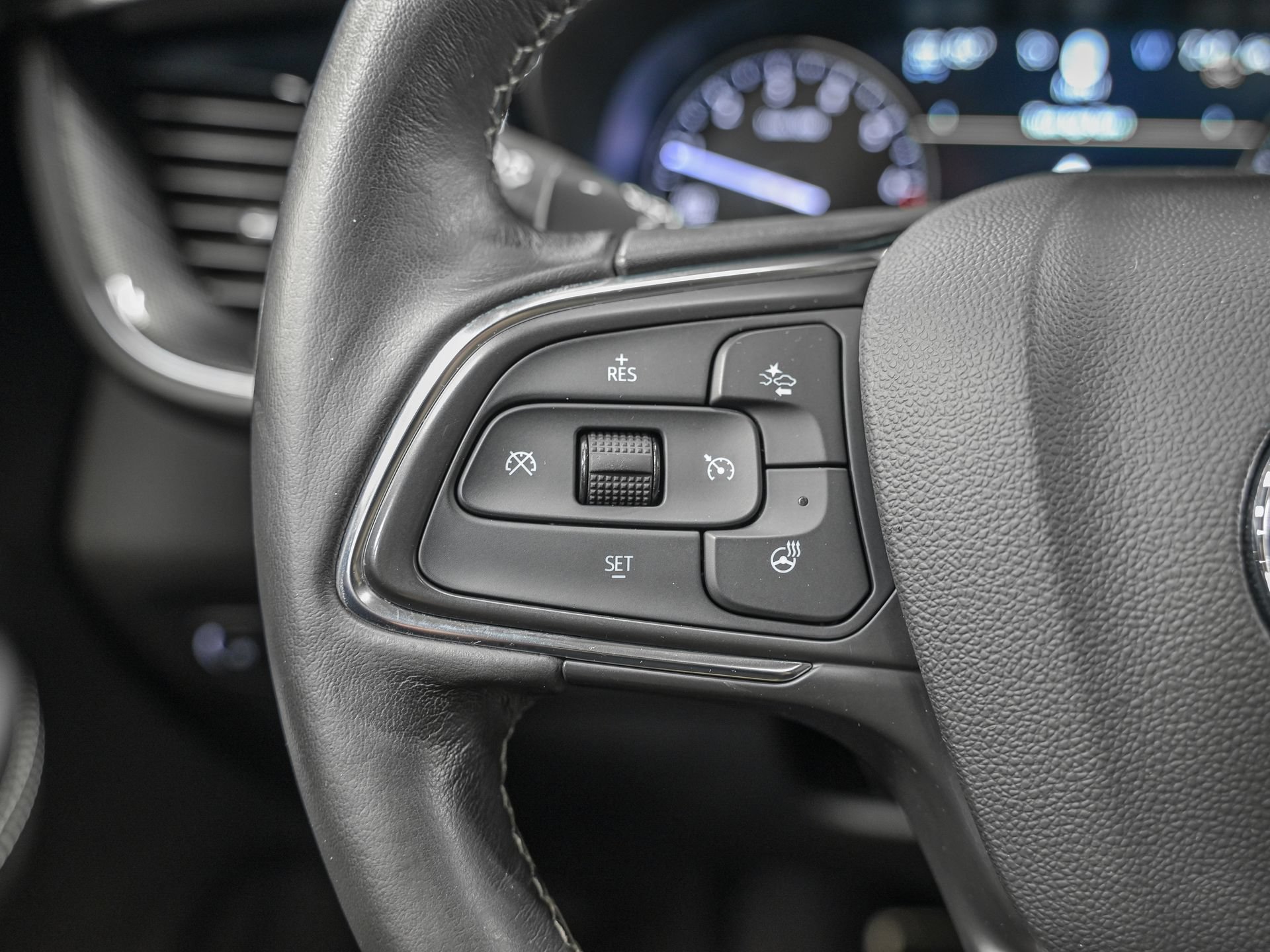 Used 2023 Buick Envision Essence w/ Sport Touring Package AWD/4WD image 19