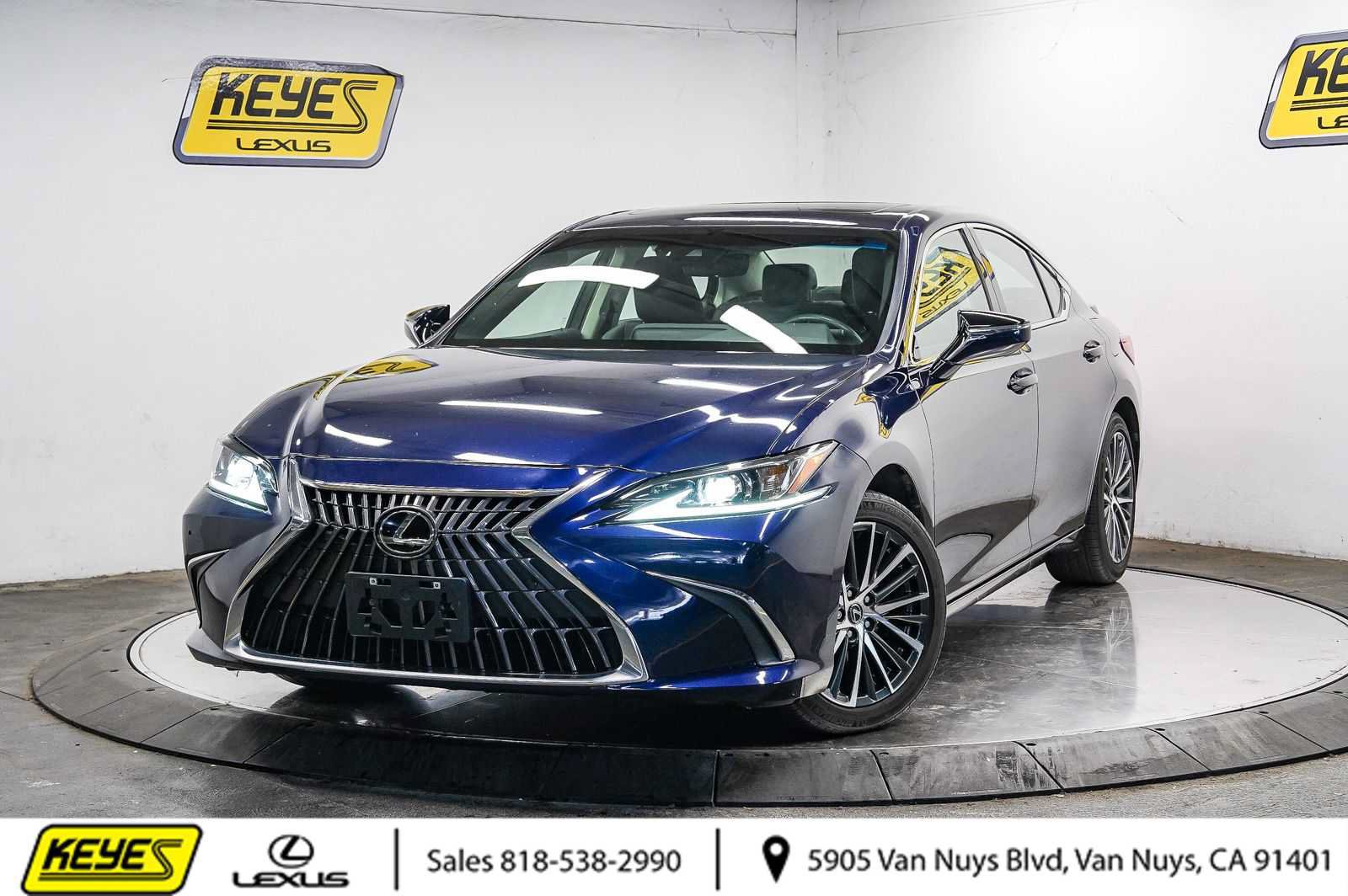 Used 2024 Lexus ES 300h w/ Premium Package