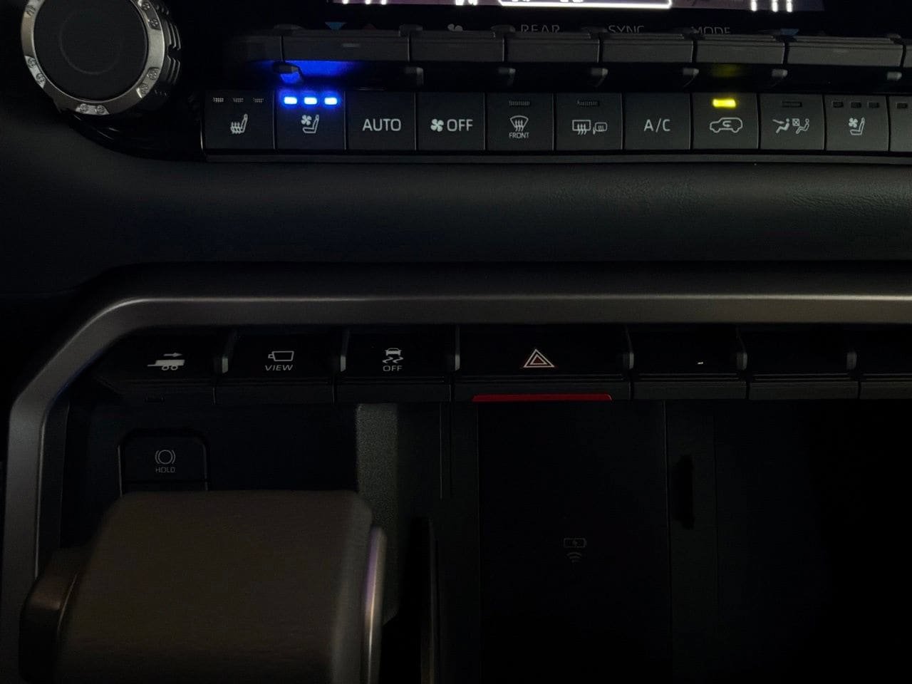 New 2026 Toyota Sequoia Platinum AWD/4WD image 30
