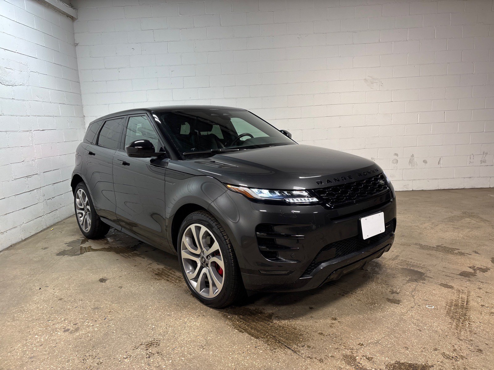 Used 2023 Land Rover Range Rover Evoque R-Dynamic S AWD/4WD image 4