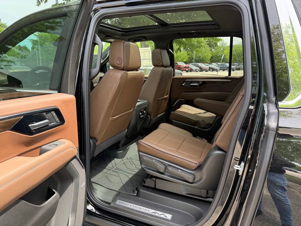 New 2026 Chevrolet Suburban High Country w/ Sun And Tow Package AWD/4WD image 53