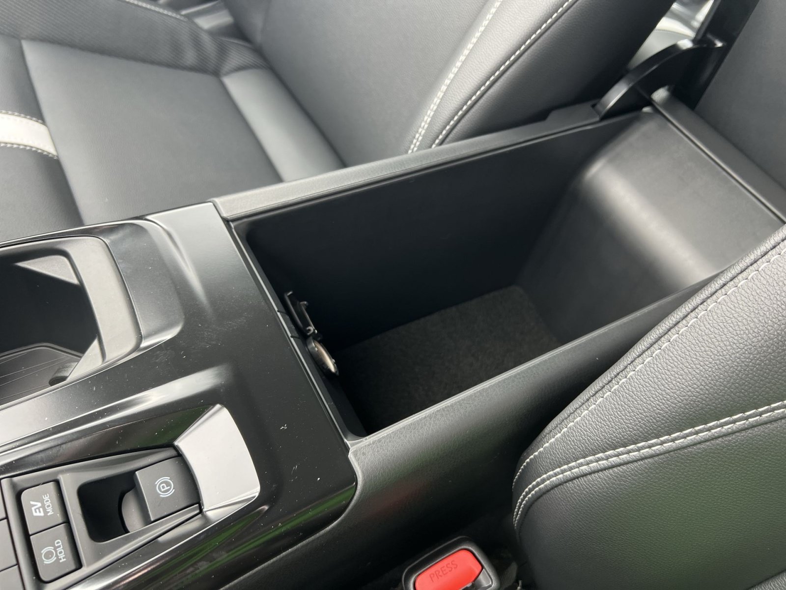 New 2026 Toyota Camry SE FWD image 22