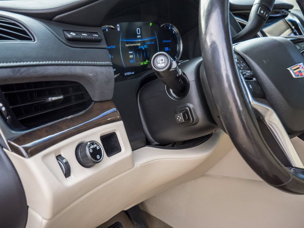 Used 2018 Cadillac Escalade Luxury RWD image 33