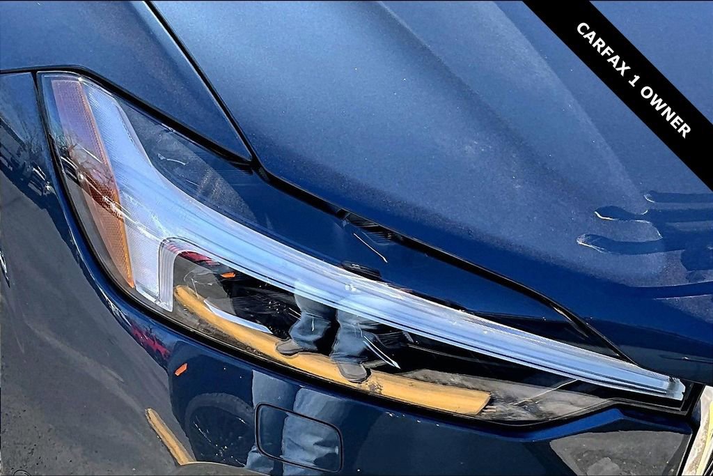 Used 2023 Volvo XC60 B5 Ultimate w/ Climate Package image 31