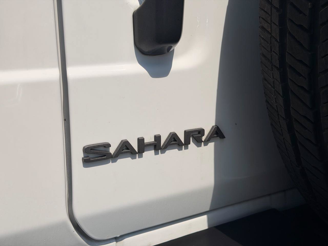Used 2025 Jeep Wrangler Unlimited Sahara AWD/4WD image 10