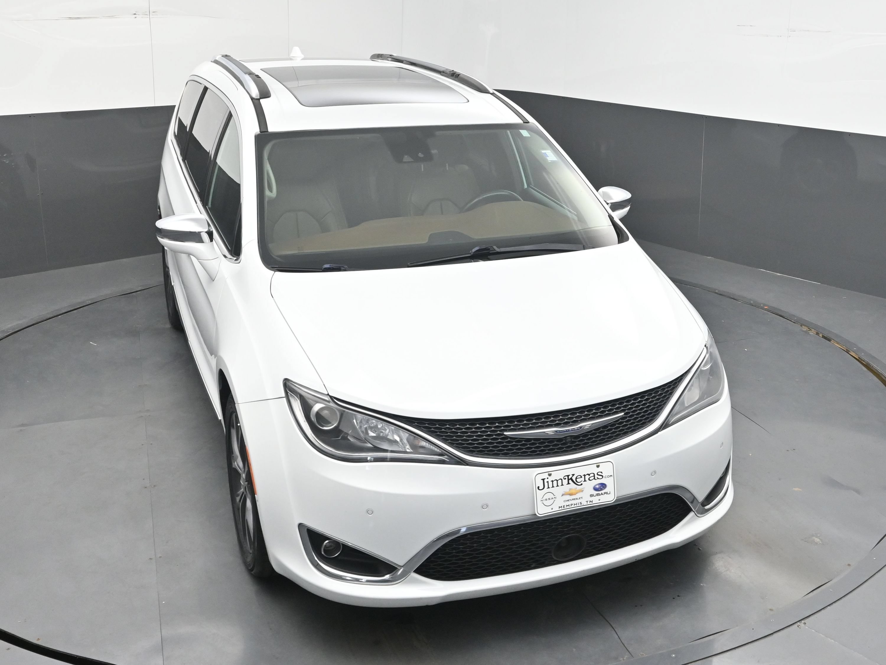 Used 2017 Chrysler Pacifica Limited FWD image 19