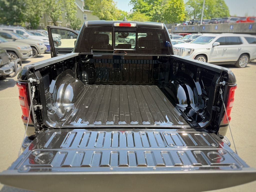 New 2026 RAM 1500 Laramie w/ Night Edition AWD/4WD image 25