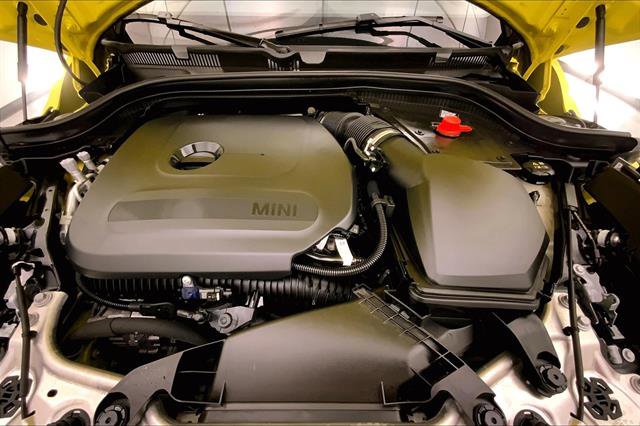Certified 2025 MINI Cooper S image 9