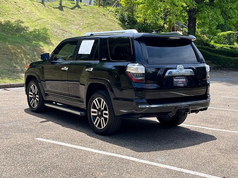 Used 2018 Toyota 4Runner Limited AWD/4WD image 24